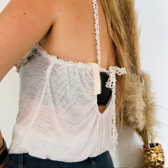 FREE PEOPLE White Crochet Lace Open Cutout Tie Back Ruffle Tank Top Shirt M - Picture 6 of 9